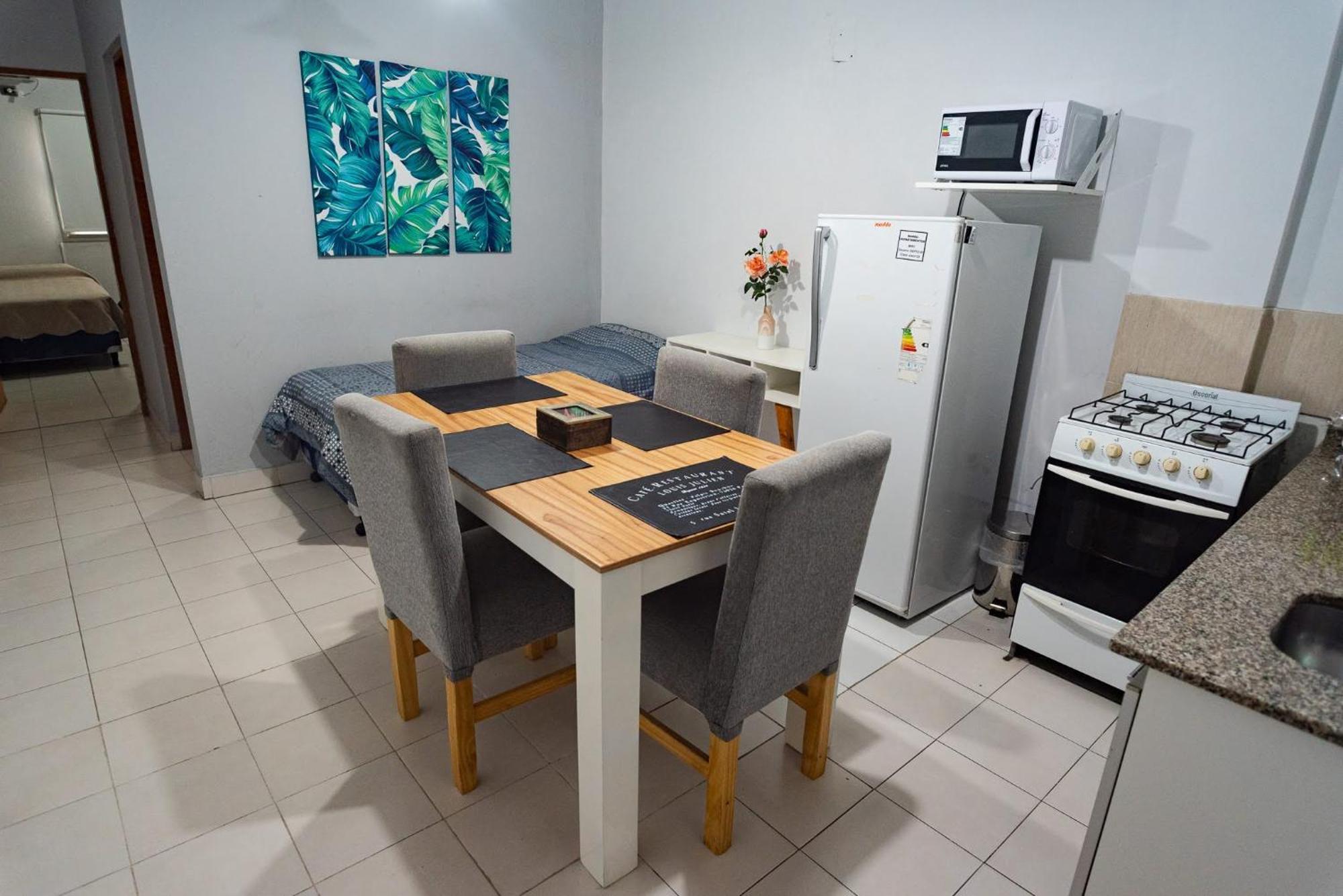 Departamentos Marilian Lägenhet Salta Exteriör bild
